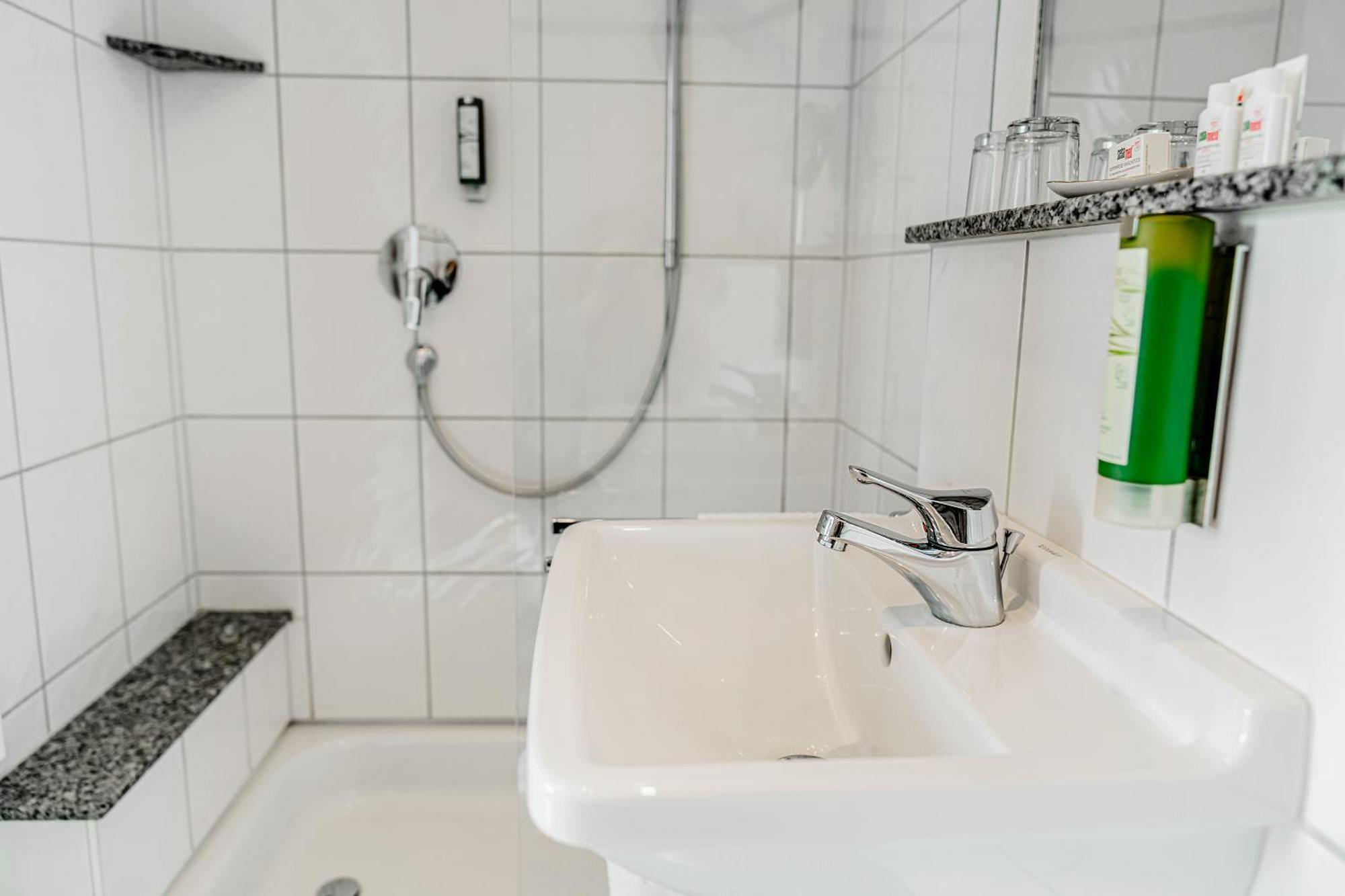 Baudobriga Rheinhotel Бопард Екстериор снимка
