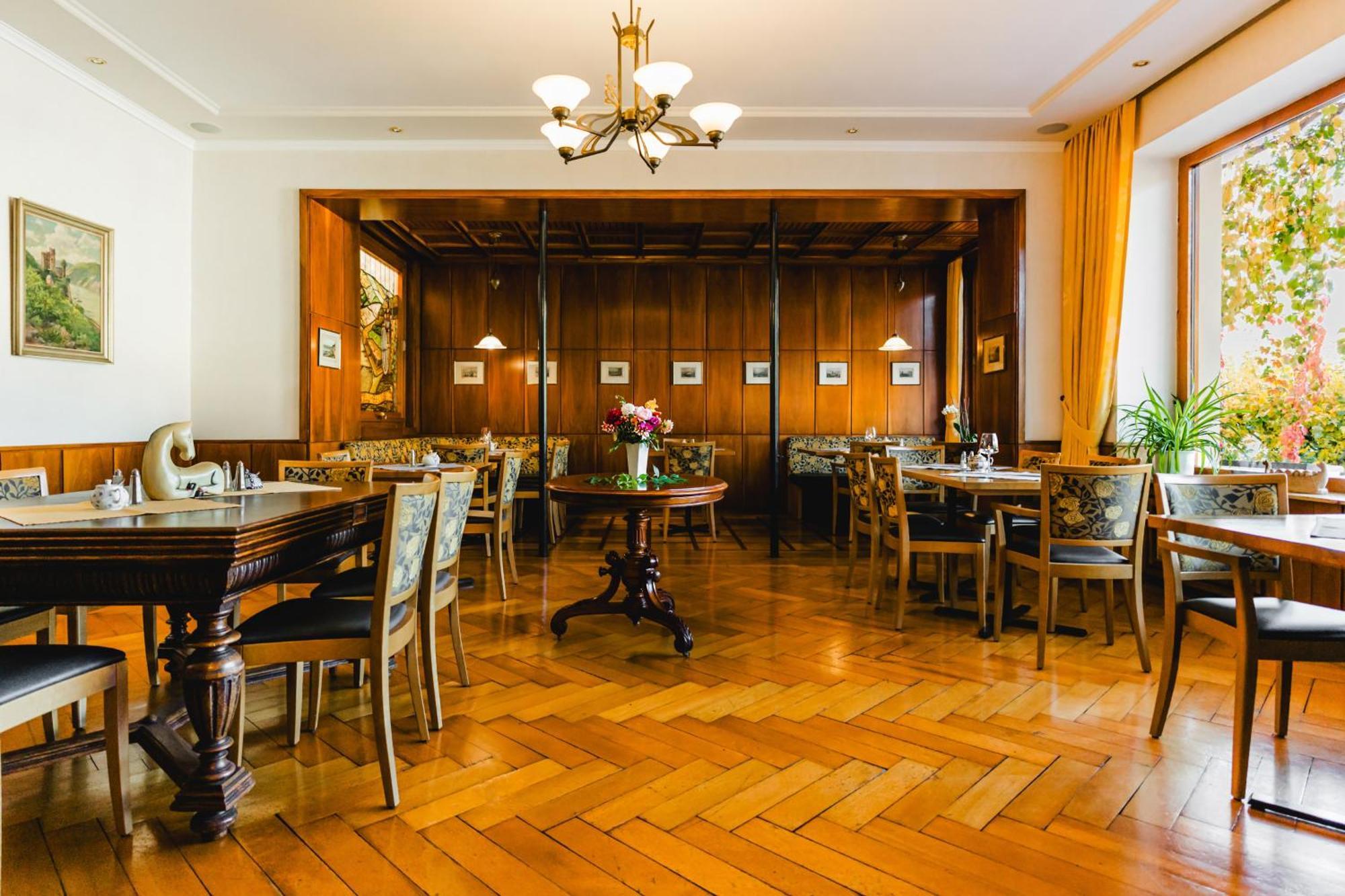 Baudobriga Rheinhotel Бопард Екстериор снимка